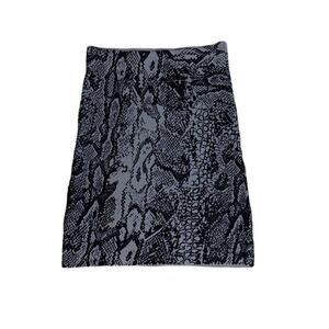 BCBG MaxAZRIA  Bandage Skirt size Medium